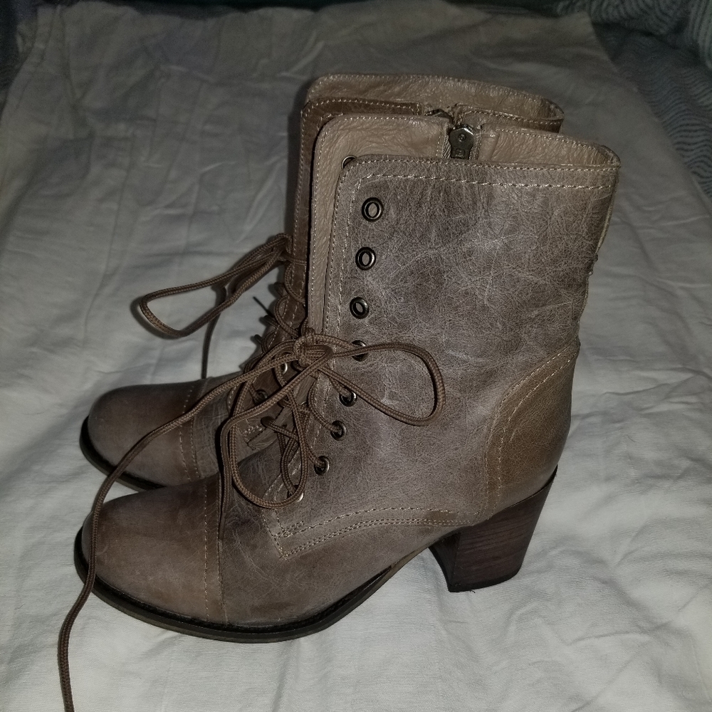NWOT Steve Madden Heeled Combat Boots